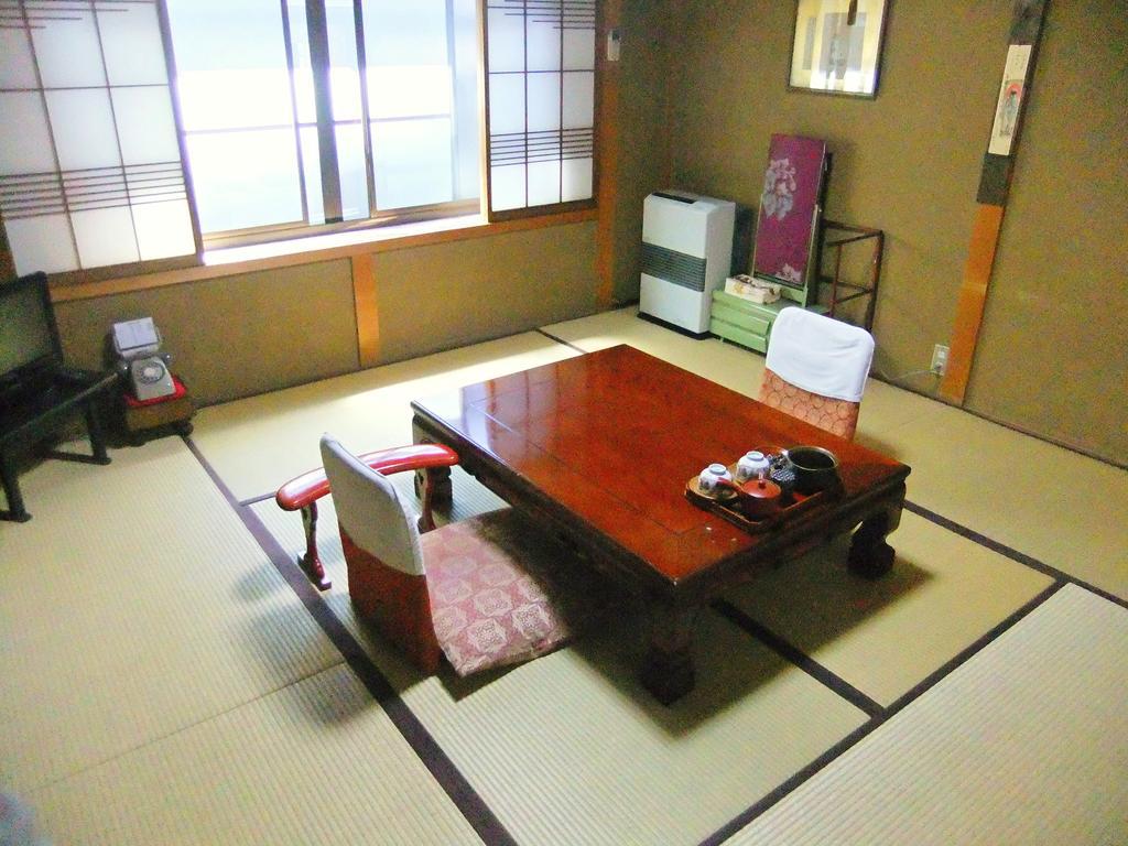Sumiyoshi Ryokan Takayama (Gifu) Quarto foto